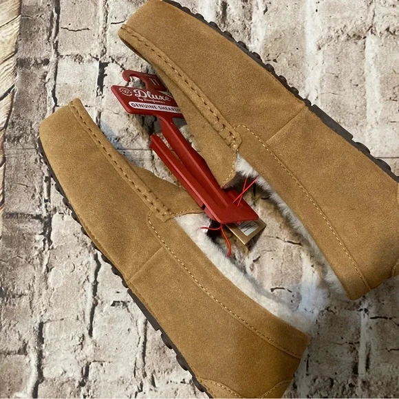 NWT Dluxe by Dearfoama men’s genuine shearling warm & comfy slippers shoes 11 - Picture 6 of 11